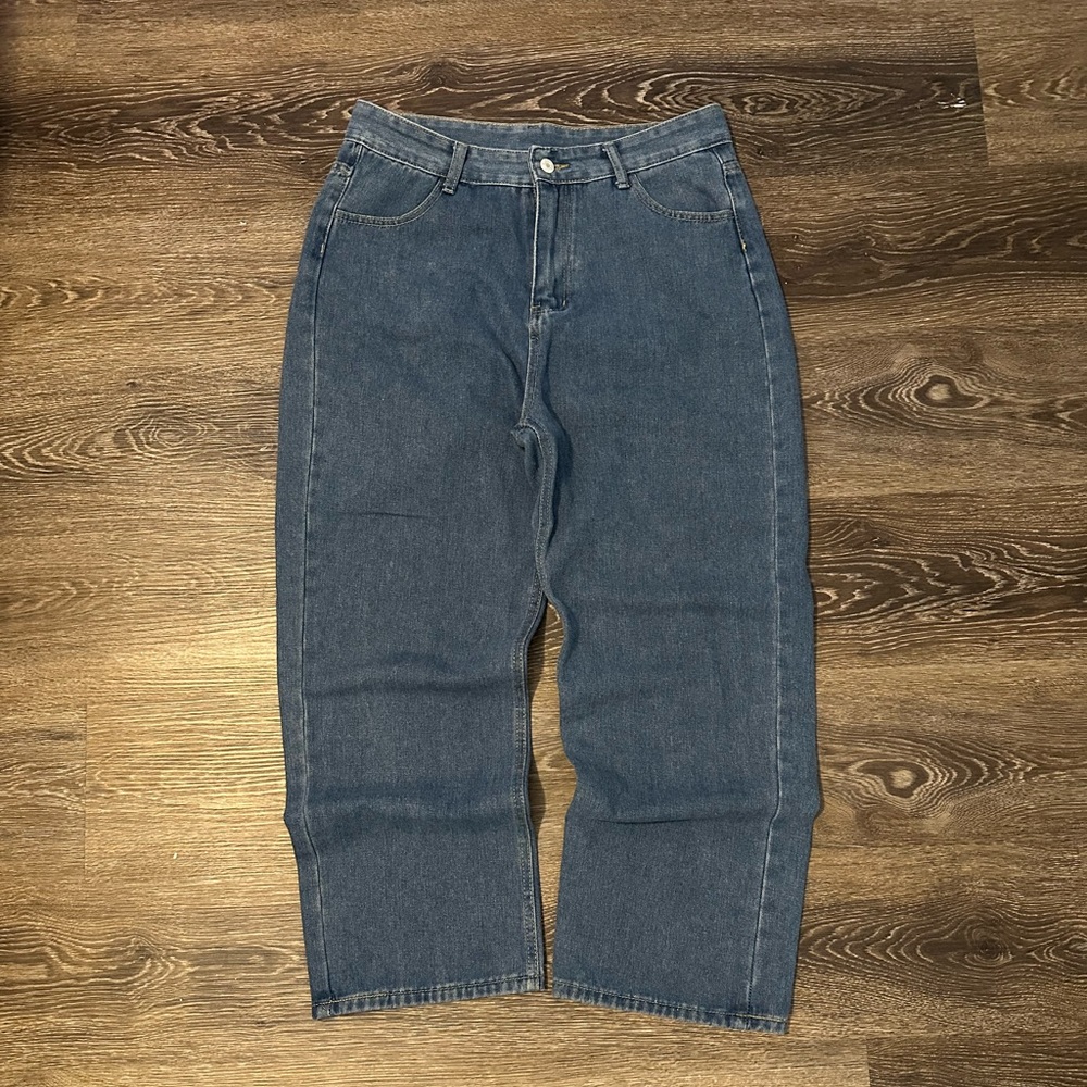 Y2K 2000s baggy denim jeans